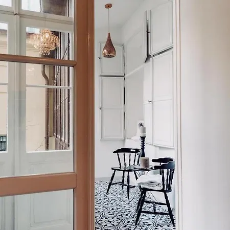 Wenceslas Square / Main Station - New Studio***** * Prague