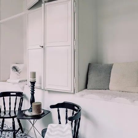 Wenceslas Square / Main Station - New Studio***** Apartment *